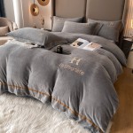 2022 new thickened milk velvet embroidery H four-piece set light gray